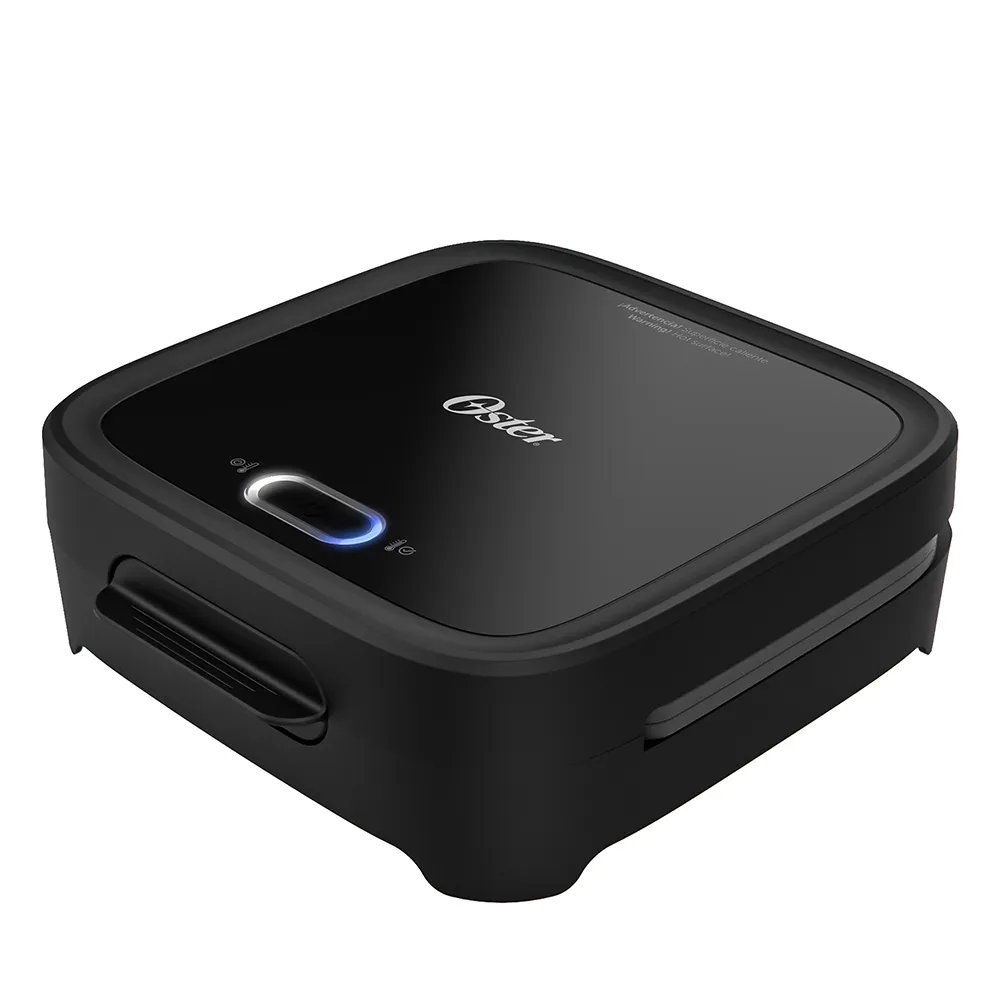 Sandwichera Oster® compacta con platos hondos CKSTSM400